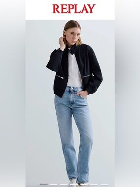 Replay women’s Washed Blue Straight Jeans
